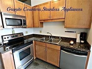 4th image of 920 Poeyfarre St APT 139