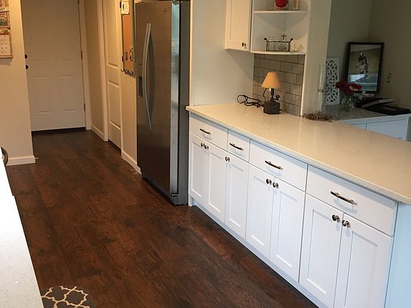 2nd image of 715 Ashley Ct