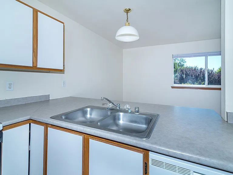 1 Bedroom Kitchen