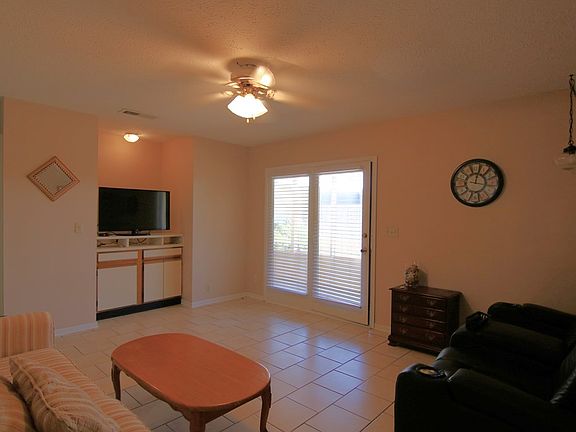 4th image of 414 Gulf Aire Dr