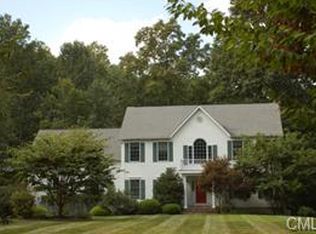 14 Jacobs Ln, Bethel, CT 06801