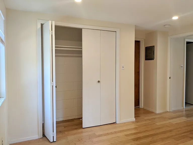 102 Alpine St #4 — Photo 12