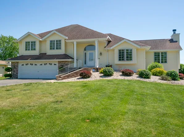 2302 E West Hart Rd, Beloit, WI 53511
