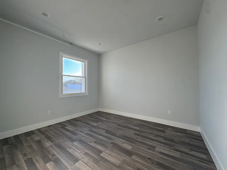 20 Chestnut St #2 — Photo 7