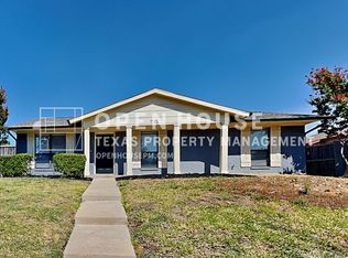 1745 Delaford Dr, Carrollton, TX 75007