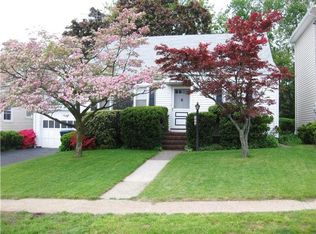 177 Hopper St, Hackensack, NJ 07601