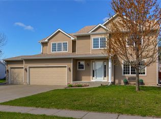 4322 127th St, Urbandale, IA 50323
