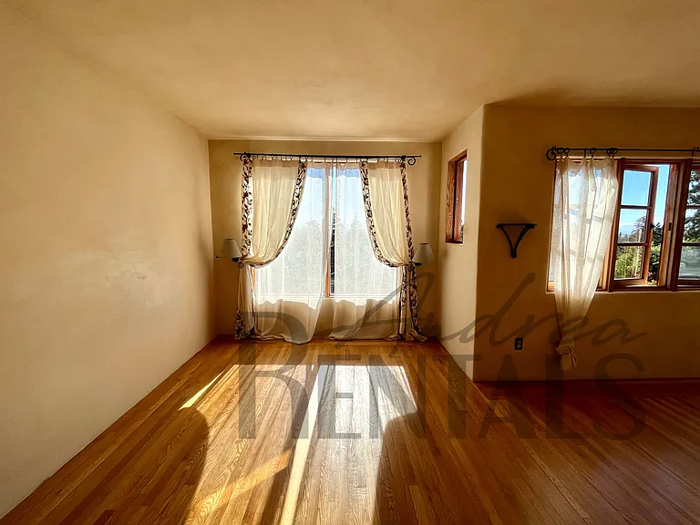 111 El Camino Real — Photo 40