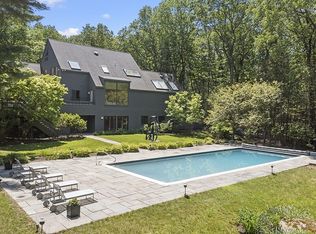 70 Davison Dr, Lincoln, MA 01773