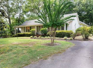 549 Peterson Lake Rd, Collierville, TN 38017