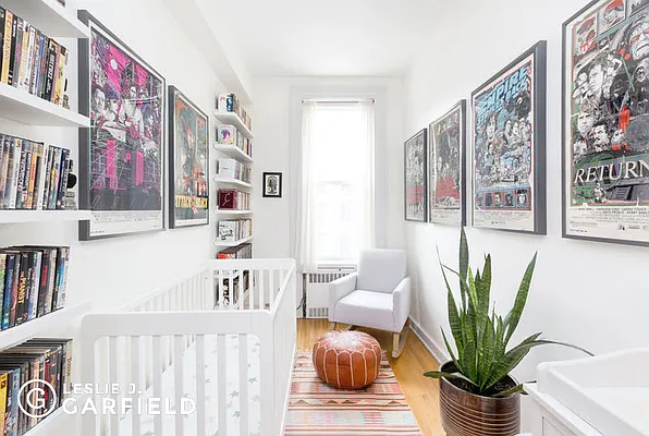 Rented by Leslie J. Garfield | media 7