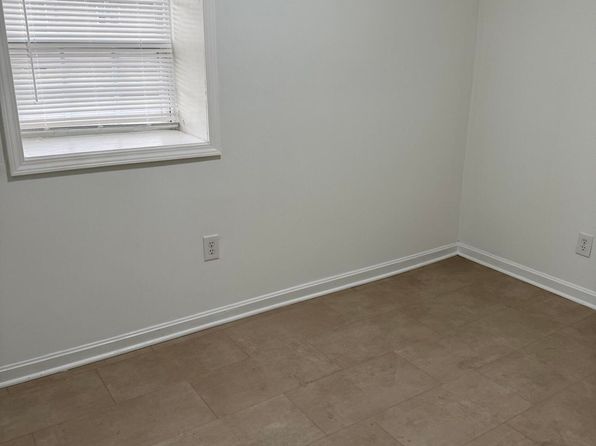 louisville-kentucky-73472682 picture