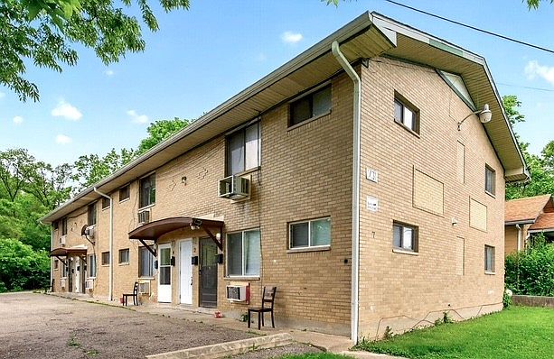 1st image of 1723-1731 McArthur Ave #8