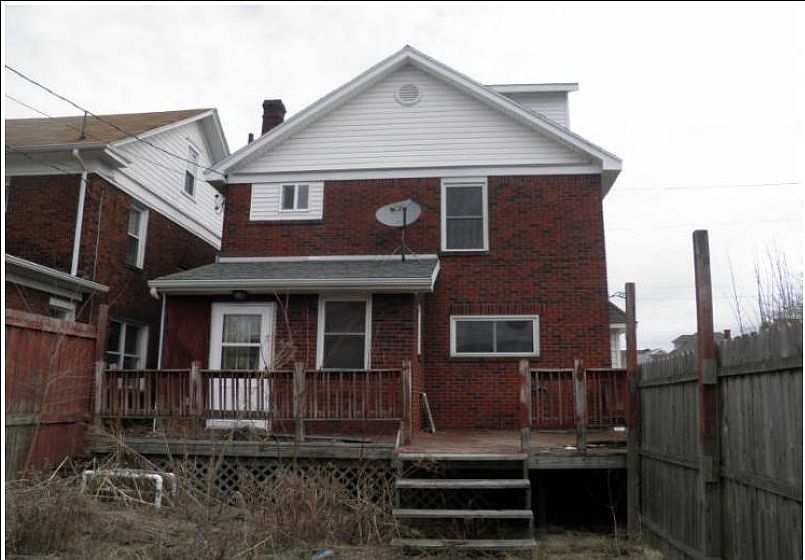 2nd image of 941 29th St