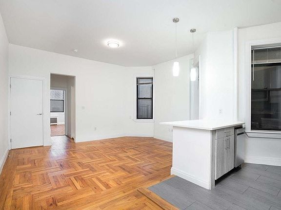 3rd image of 17 W 125th St APT 3H