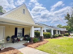 Ashton Trace, 1 BD Market
