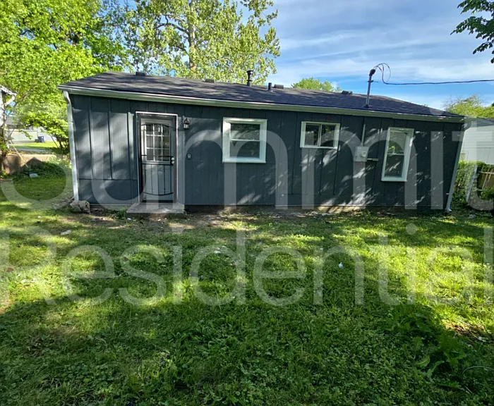 5636 E 40th St — Photo 18