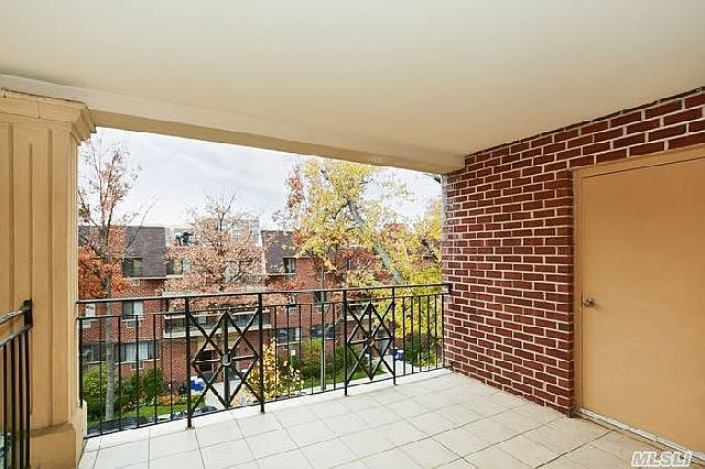 1st image of 7119 162nd St #3A