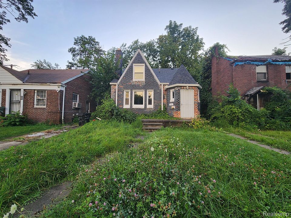 1st image of 11641 Glastonbury Ave