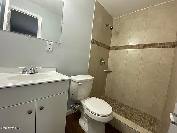 4th image of 2803 Calloway Cir
