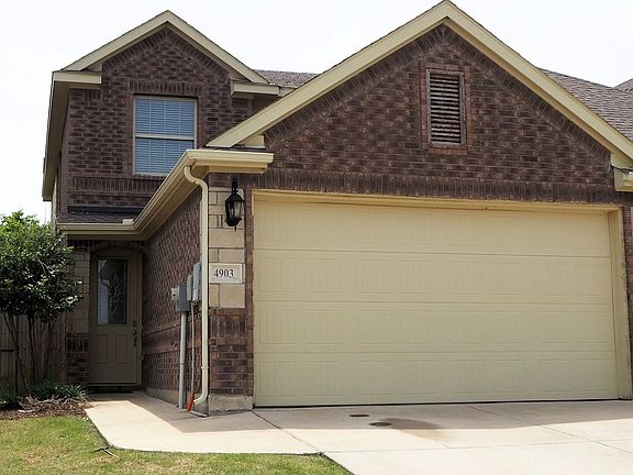 2nd image of 4903 Villas Dr