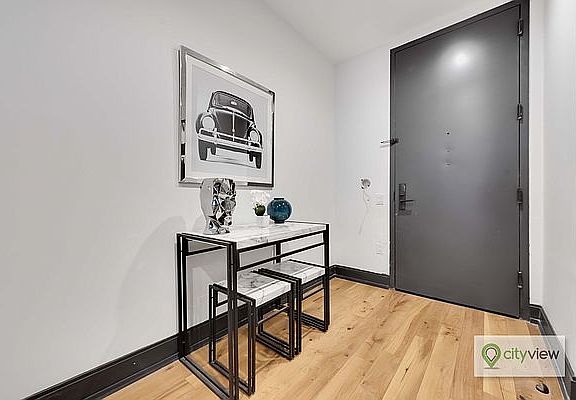 4th image of 42-20 27th St #712