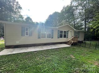 841 Hickory Airport Rd, Hickory, NC 28601