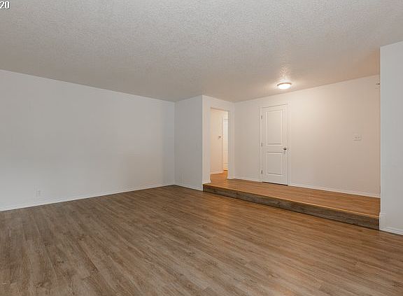 4th image of 13465 SW Cresmer Dr