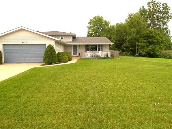 8327 Edison St, Crown Point, IN 46307