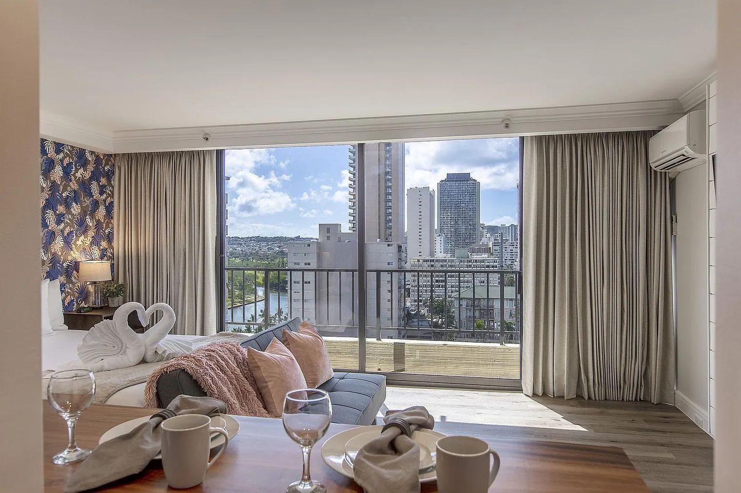 Studio, 1.0 bath, 355 sqft, $5,486 — Photo 3