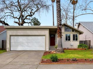 5061 Oak Park Way, Santa Rosa, CA 95409