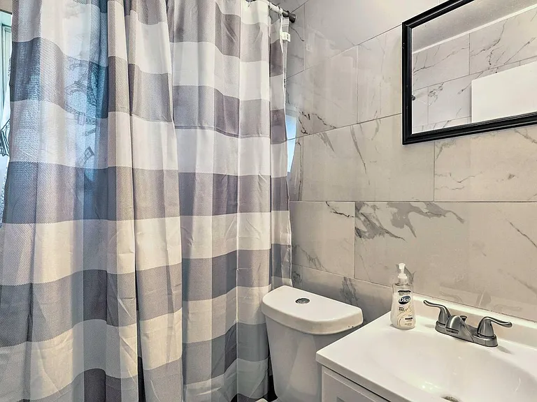 301 Thomas St #2 — Photo 18