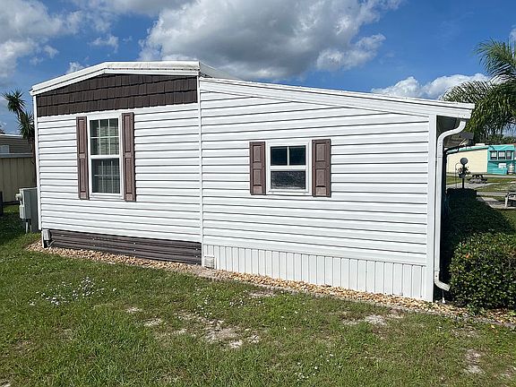 2nd image of 23 Pryor Ln