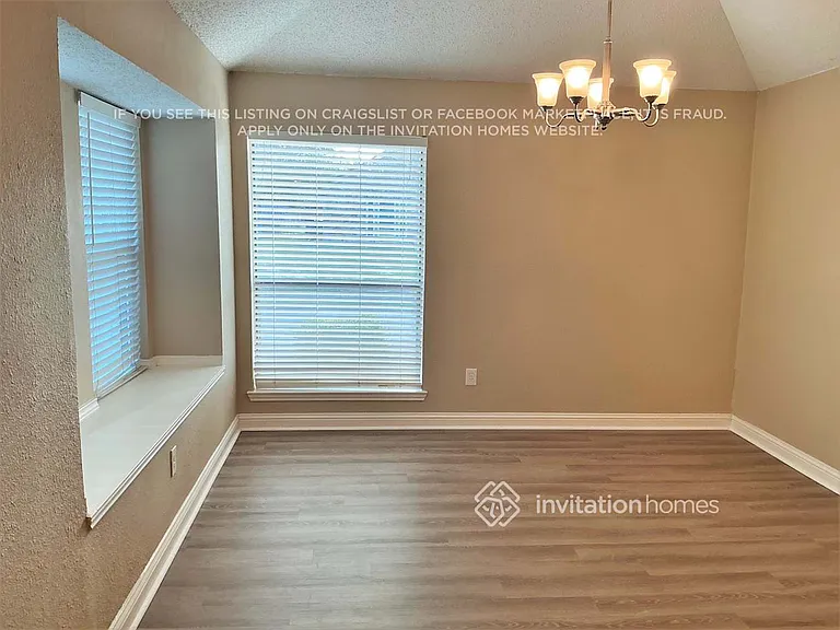 8713 Wood Glen Dr — Photo 10