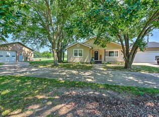 1901 Little Flock Dr, Little Flock, AR 72756