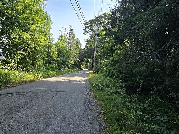 2nd image of 360 Grove St