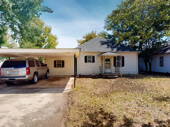 1712 13th St, Woodward, OK 73801