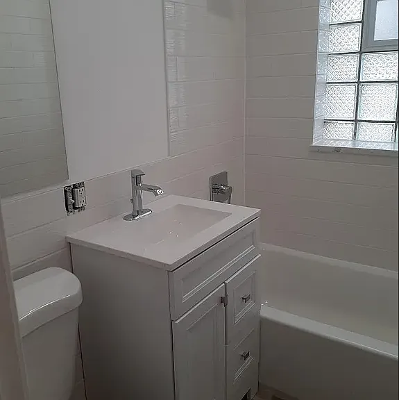 3220 N Wolcott Ave #2 — Photo 4