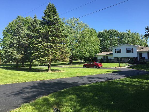 3rd image of 5745 Elmgee Dr