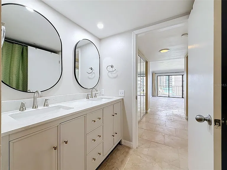 1480 Gulf Blvd #611 — Photo 29