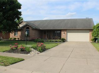 320 Ethelrob Cir, Carlisle, OH
