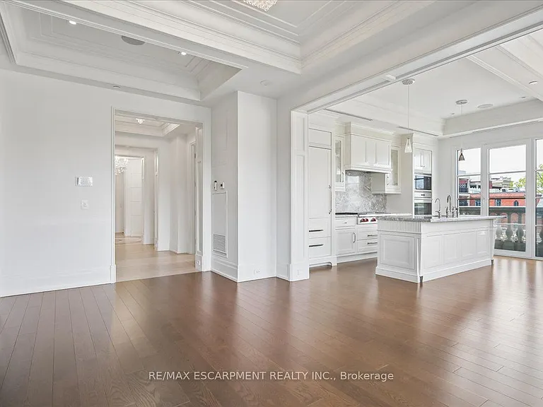300 Randall St S #211 — Photo 25