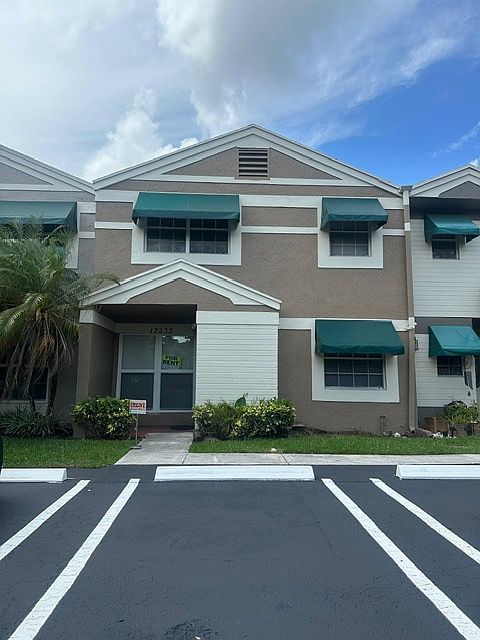 1st image of 12233 SW 52nd St