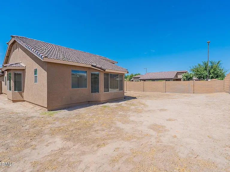 24866 W Huntington Dr — Photo 41