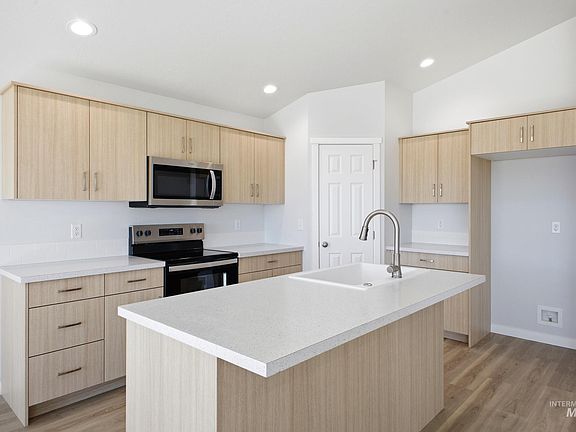 4th image of 3571 E Jamestown Dr