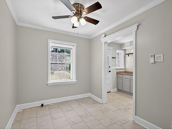 5th image of 316 W 21st St