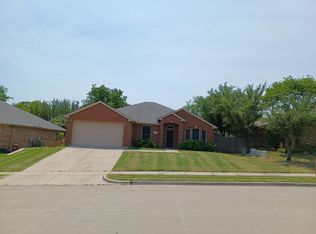 1308 Vernon Castle Ave, Benbrook, TX 76126