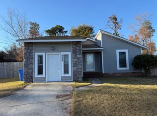 1356 Fraser Dr, Fayetteville, NC 28303