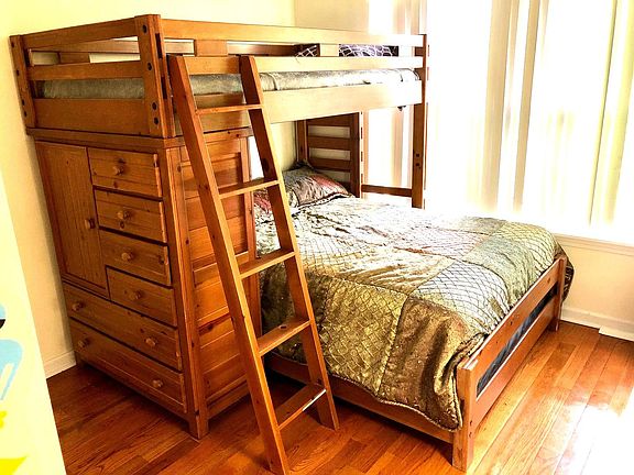 5th image of 974 N Village Dr Unit 4