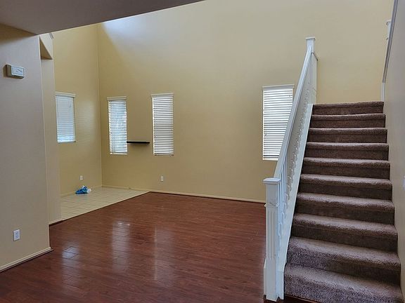 5th image of 29082 Salrio Dr